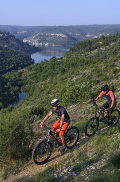 Randonnées VTT et balades à vélo sur le site VTT FFC Provence Verdon.